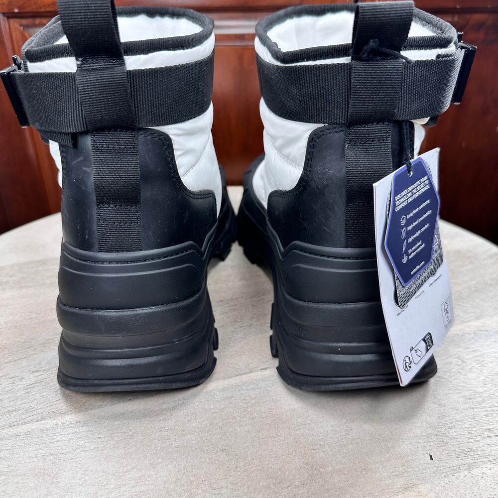 Hunter Short Buckle Intrepid Womens Snow Boots Size 9 White Black Short Winter - Picture 12 of 16
